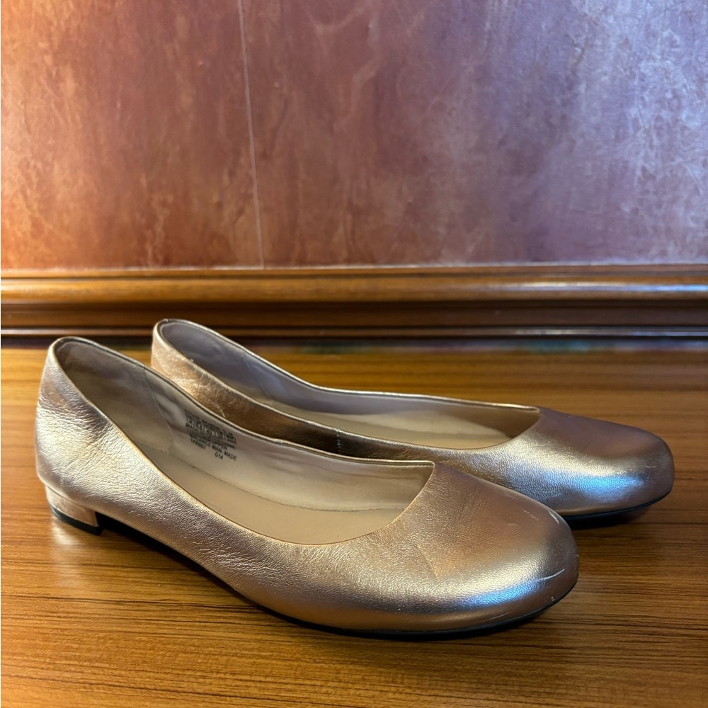 Rockport Women’s Ballet Flats Size 9 Gold